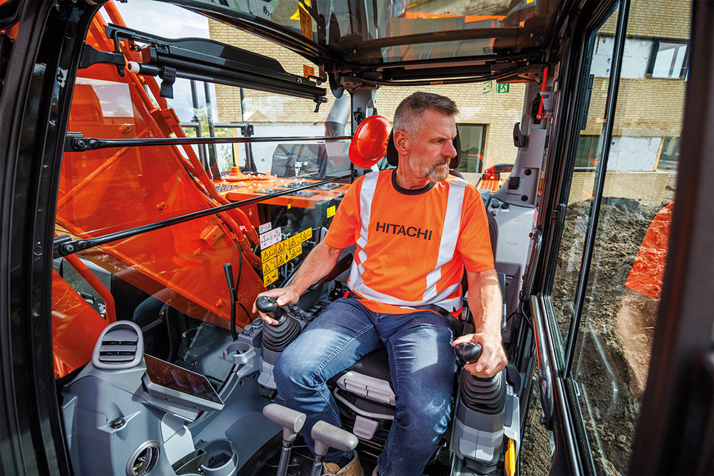 ZX135US-7 Middelgrote graafmachines - Hitachi CM Nederland